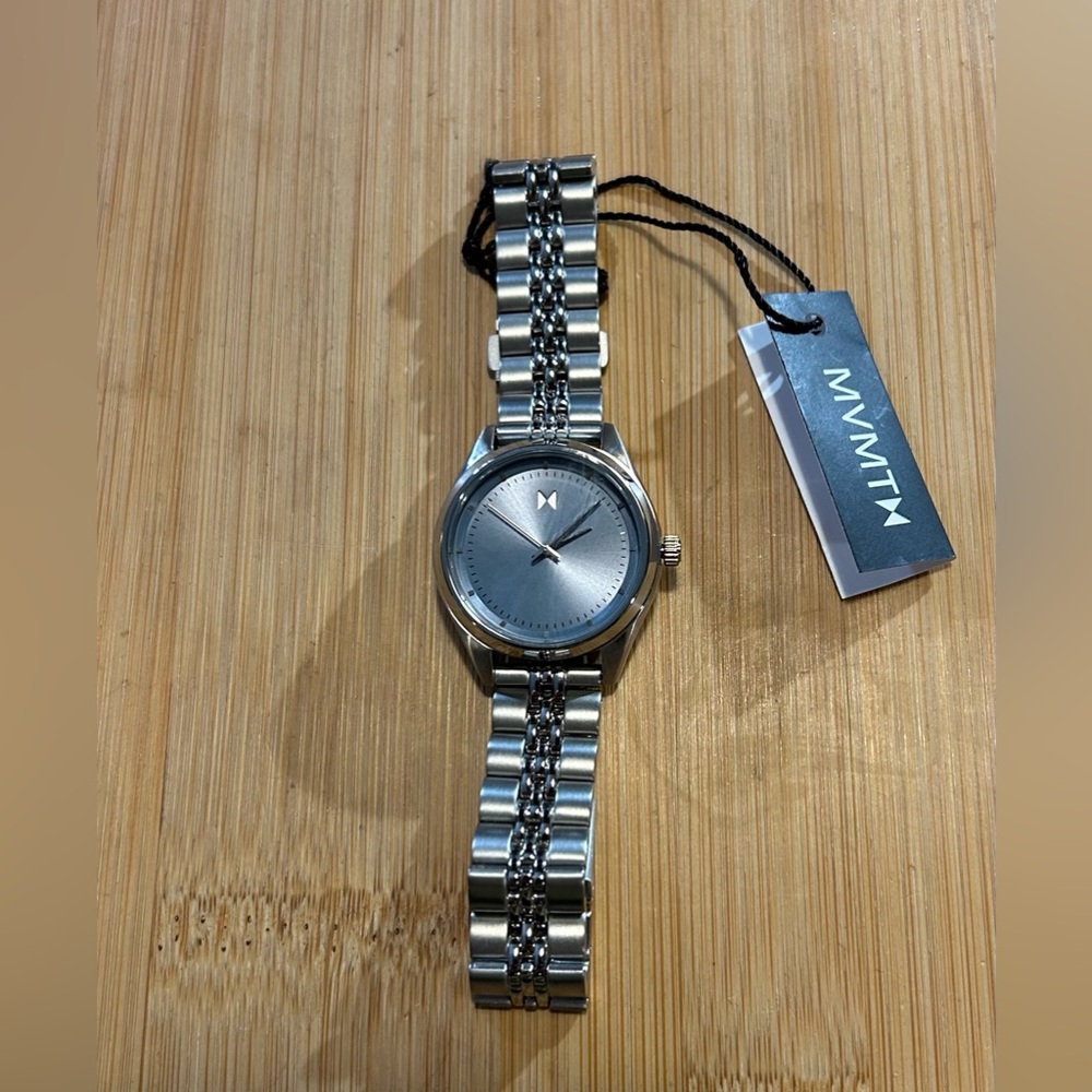 MVMT Rise Watch With 30mm SkyBlue Face With Silver Bracelet - Picture 7 of 11